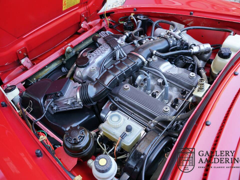 Immagine 16/50 di Alfa Romeo 2.0 Spider (1991)