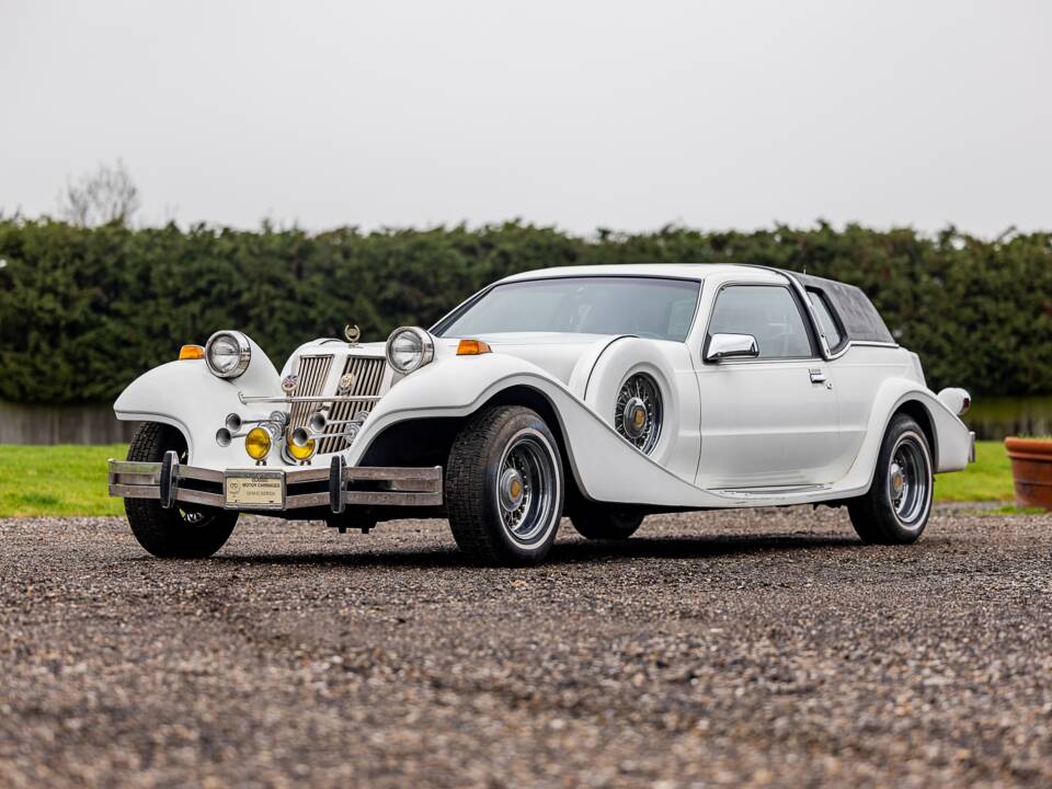 Image 25/50 of CMC Tiffany (1988)