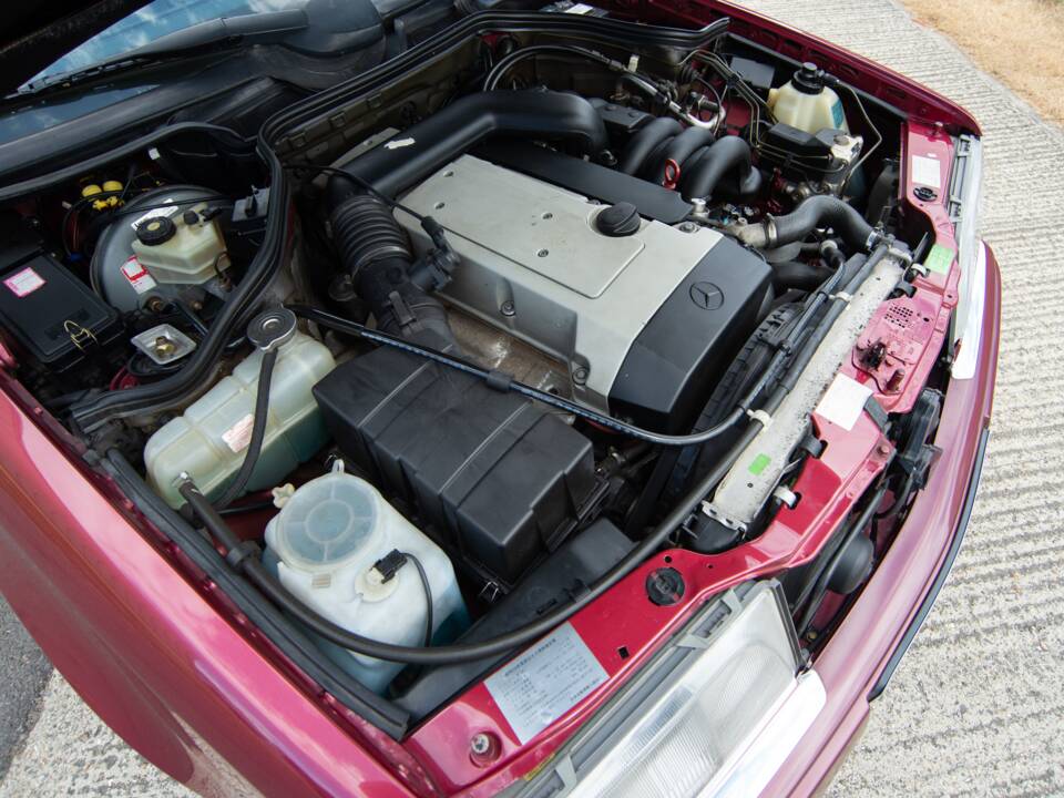 Bild 21/28 von Mercedes-Benz E 320 T (1993)