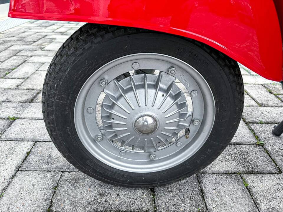Image 21/27 of Piaggio Vespa 90 SS (1965)