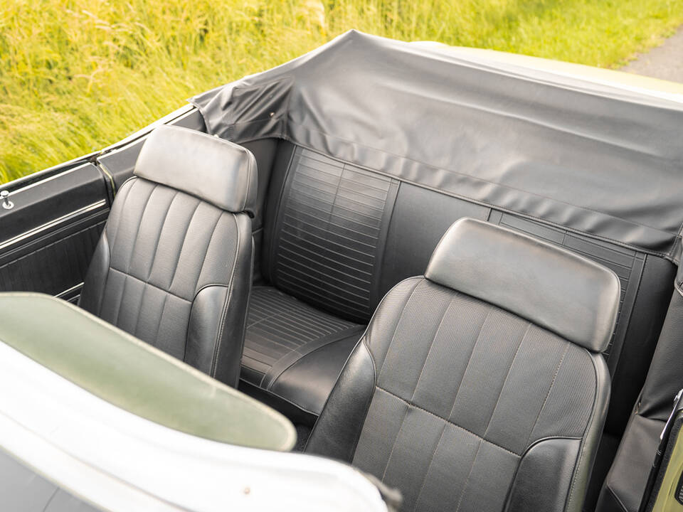 Afbeelding 42/49 van Pontiac Firebird 400 Convertible (1968)