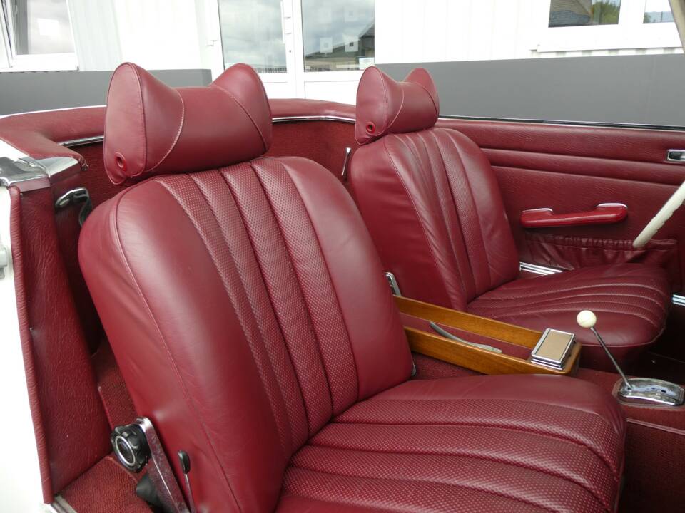 Immagine 14/20 di Mercedes-Benz 280 SL (1970)