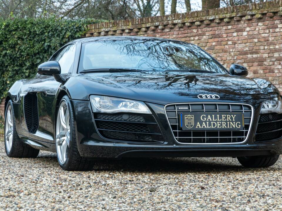 Image 43/50 de Audi R8 V10 (2011)