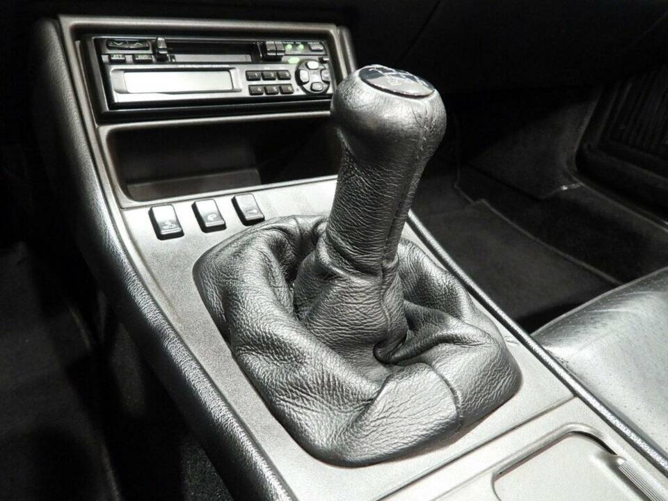 Bild 8/15 von Porsche 944 S2 (1989)