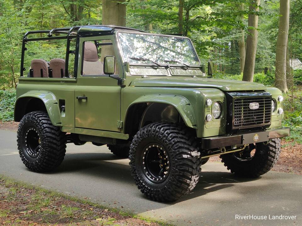 Bild 5/33 von Land Rover Defender 90 (1993)