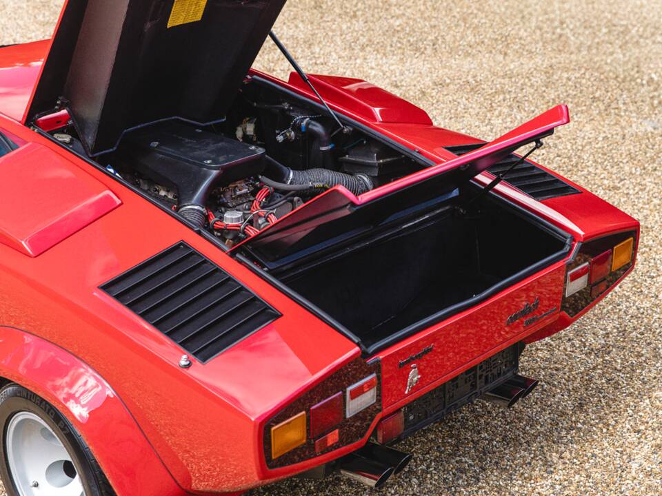 Image 7/11 of Lamborghini Countach LP 5000 S QV (1987)