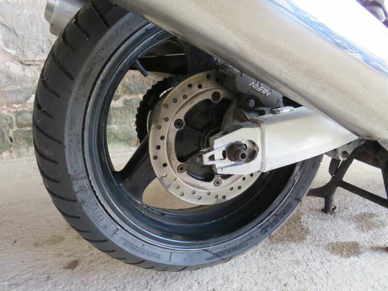 Bild 28/37 von Honda DUMMY (1998)