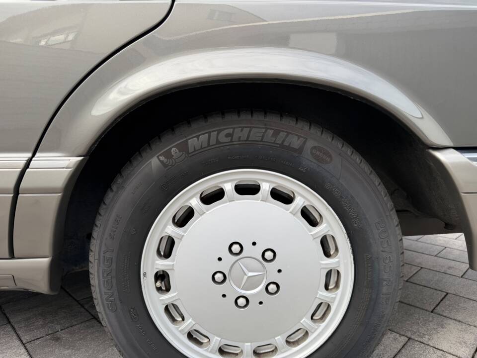Bild 18/57 von Mercedes-Benz 500 SEL (1982)