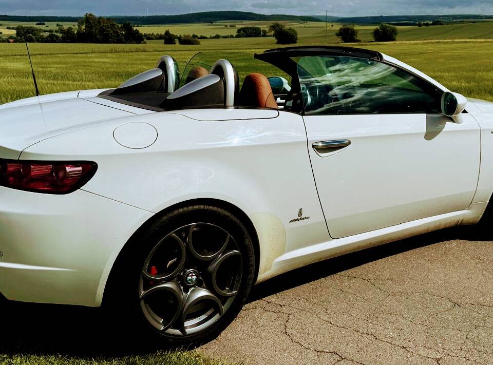 Image 3/13 de Alfa Romeo Spider 2.4 JTDM (2008)
