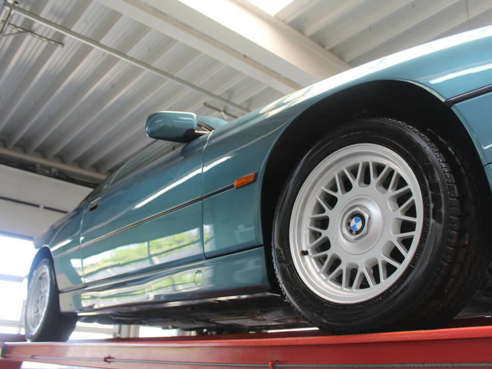 Imagen 9/50 de BMW 850Ci (1994)