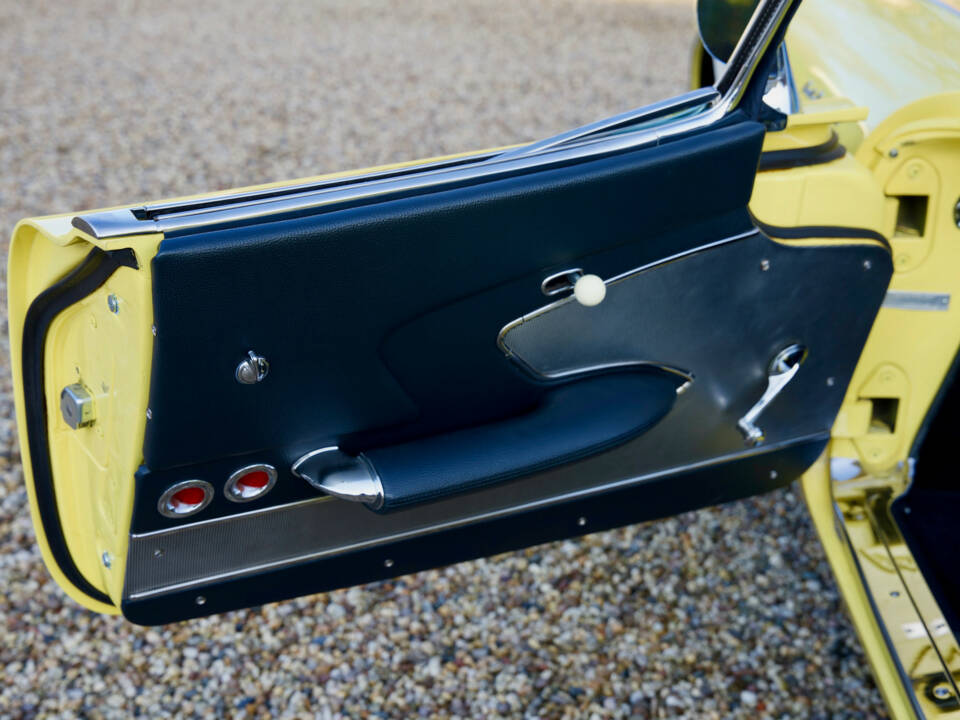 Image 19/50 of Chevrolet Corvette (1958)
