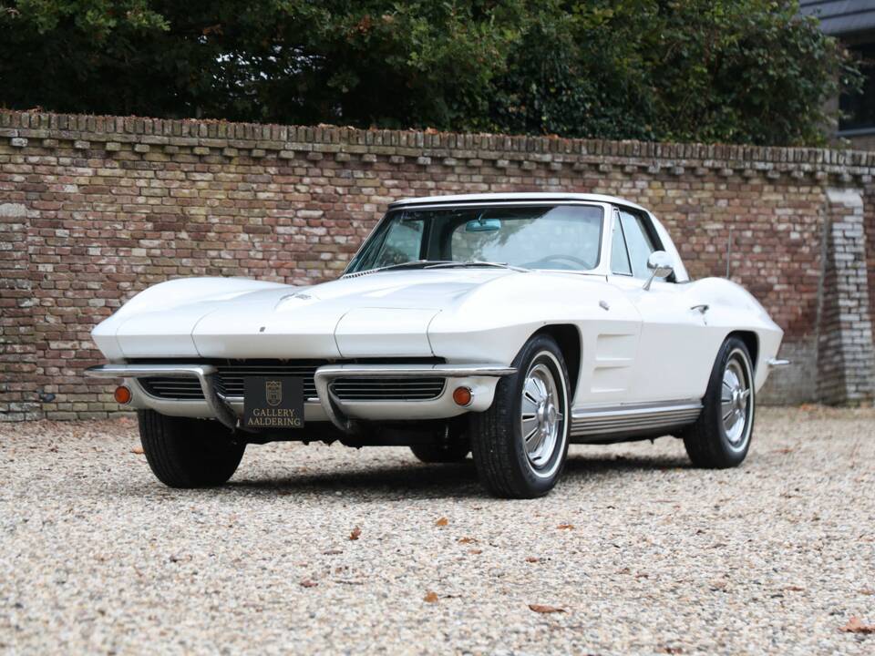 Image 1/50 de Chevrolet Corvette Sting Ray Convertible (1964)