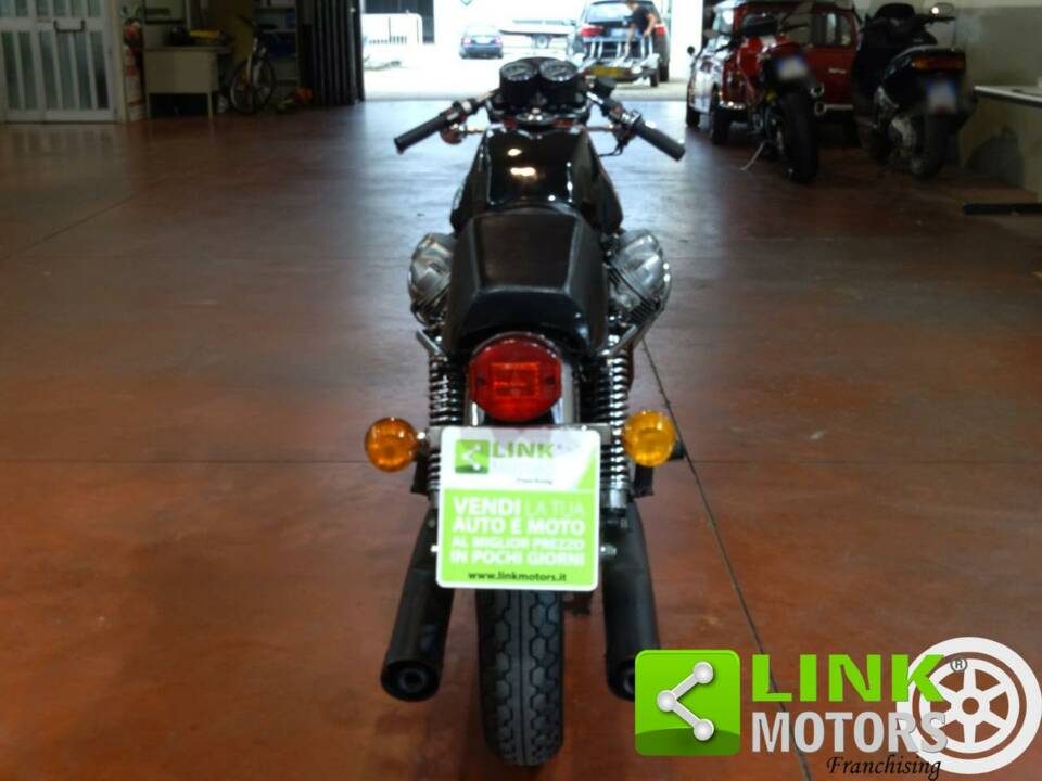 Image 7/10 of Moto Guzzi DUMMY (1975)