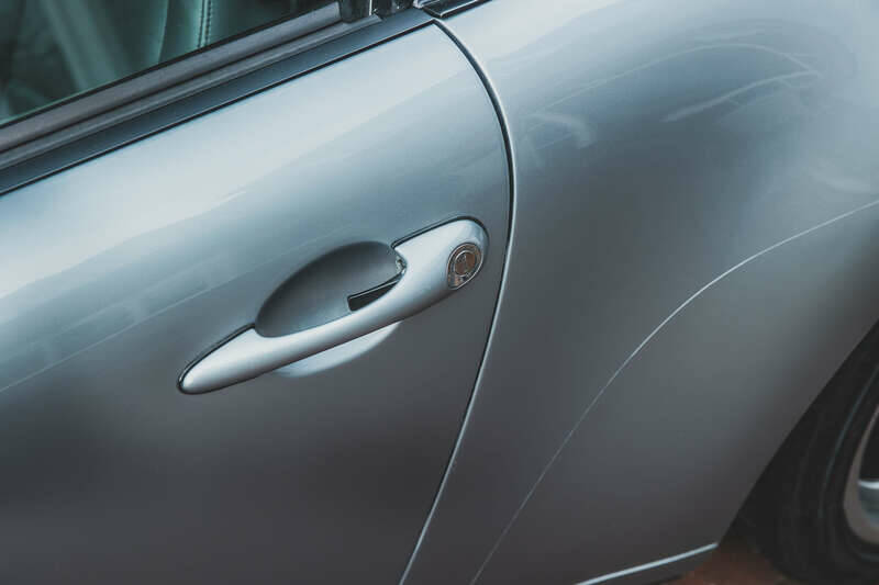 Image 27/50 of Porsche 911 Carrera (1994)