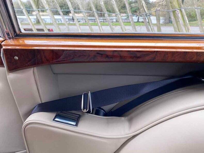 Image 37/50 of Bristol 410 (1967)