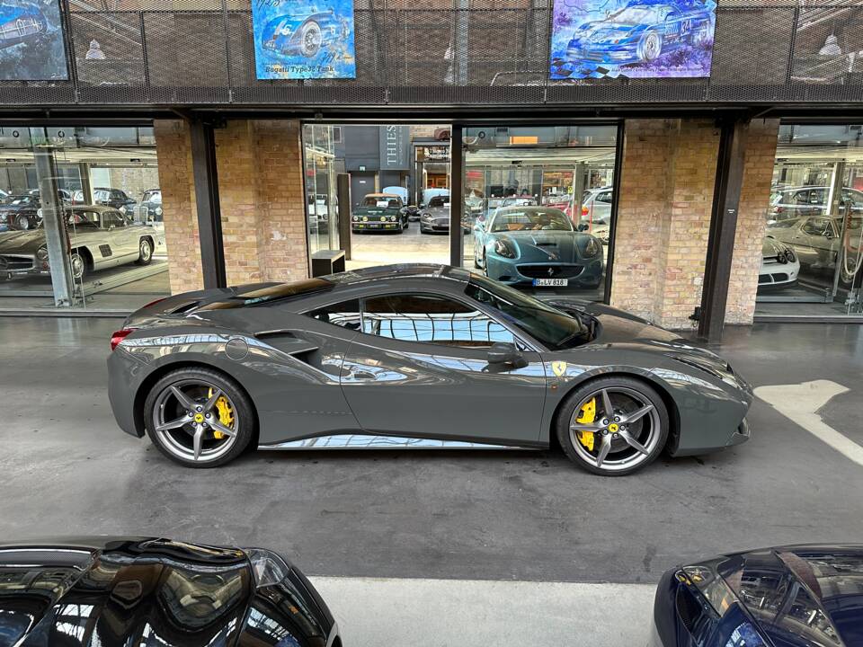 Image 7/14 de Ferrari 488 GTB (2017)