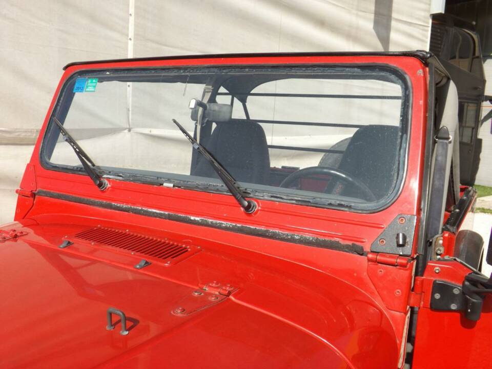 Image 29/50 of Jeep Wrangler 2.5L (1990)