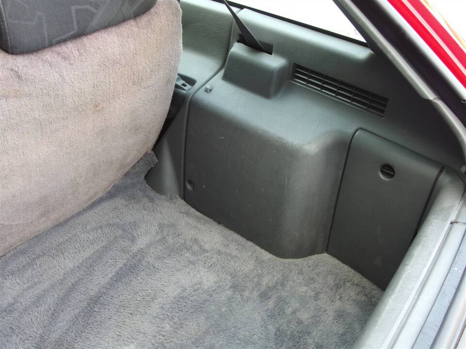 Image 77/93 de Volvo 480 ES (1995)