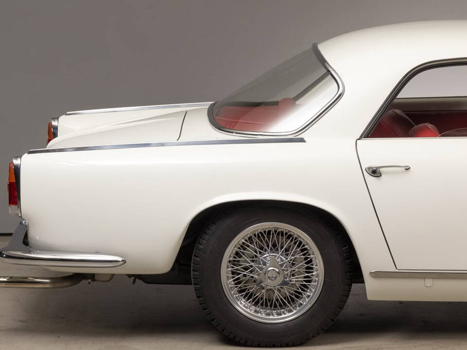 Image 6/39 of Maserati 3500 GT Touring (1961)