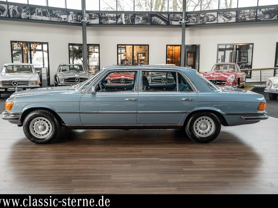 Bild 2/15 von Mercedes-Benz 450 SEL 6,9 (1975)