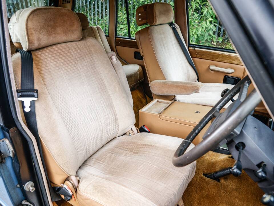 Imagen 27/38 de Land Rover Range Rover Classic (1983)