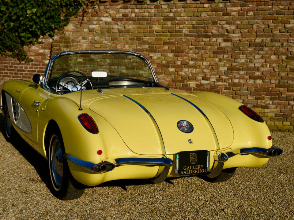 Image 17/50 of Chevrolet Corvette (1958)