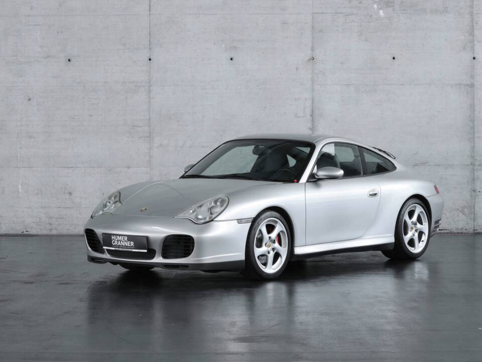 Image 1/50 of Porsche 911 Carrera 4S (2004)