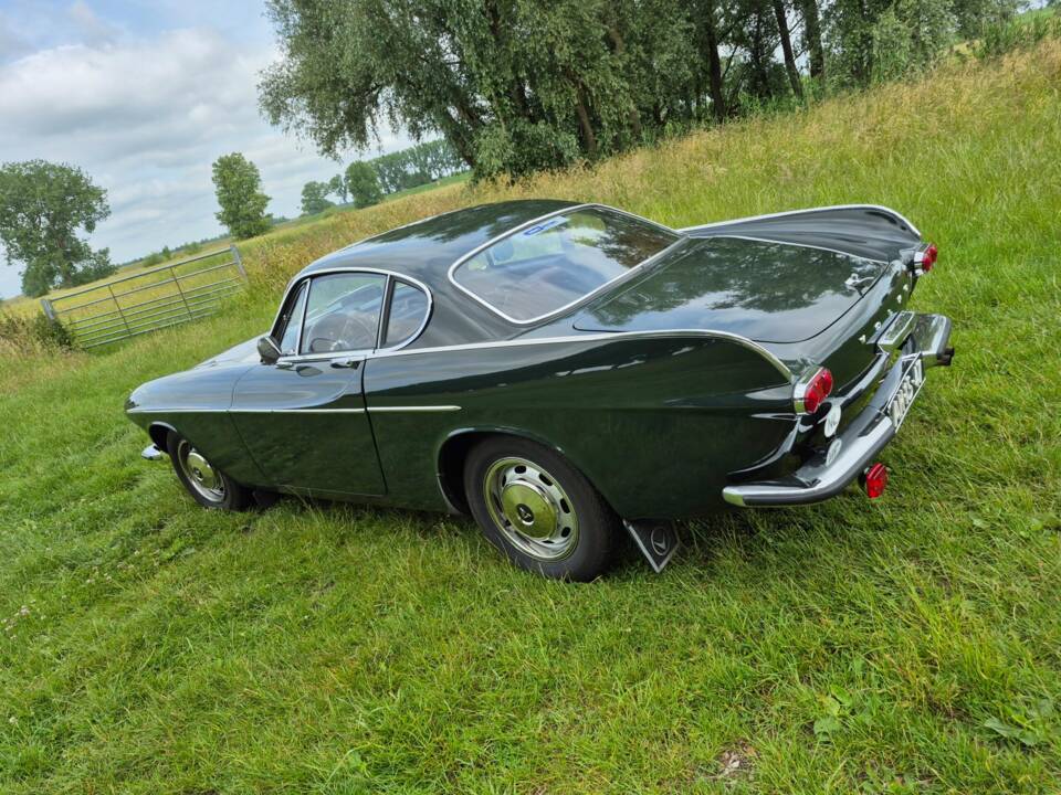 Immagine 2/7 di Volvo 1800 S (1967)