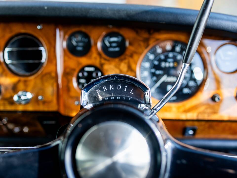 Image 48/50 of Rolls-Royce Silver Shadow I (1968)