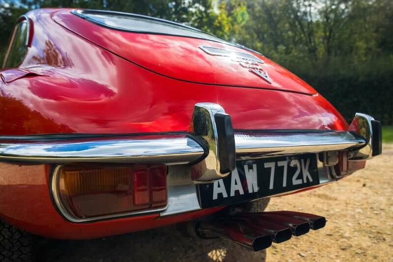 Image 18/50 of Jaguar E-Type V12 (2+2) (1971)