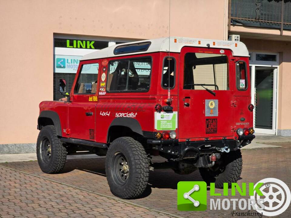 Bild 3/10 von Land Rover Defender 90 (1995)