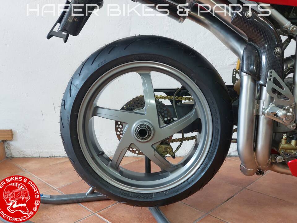 Imagen 23/33 de Ducati DUMMY (2000)