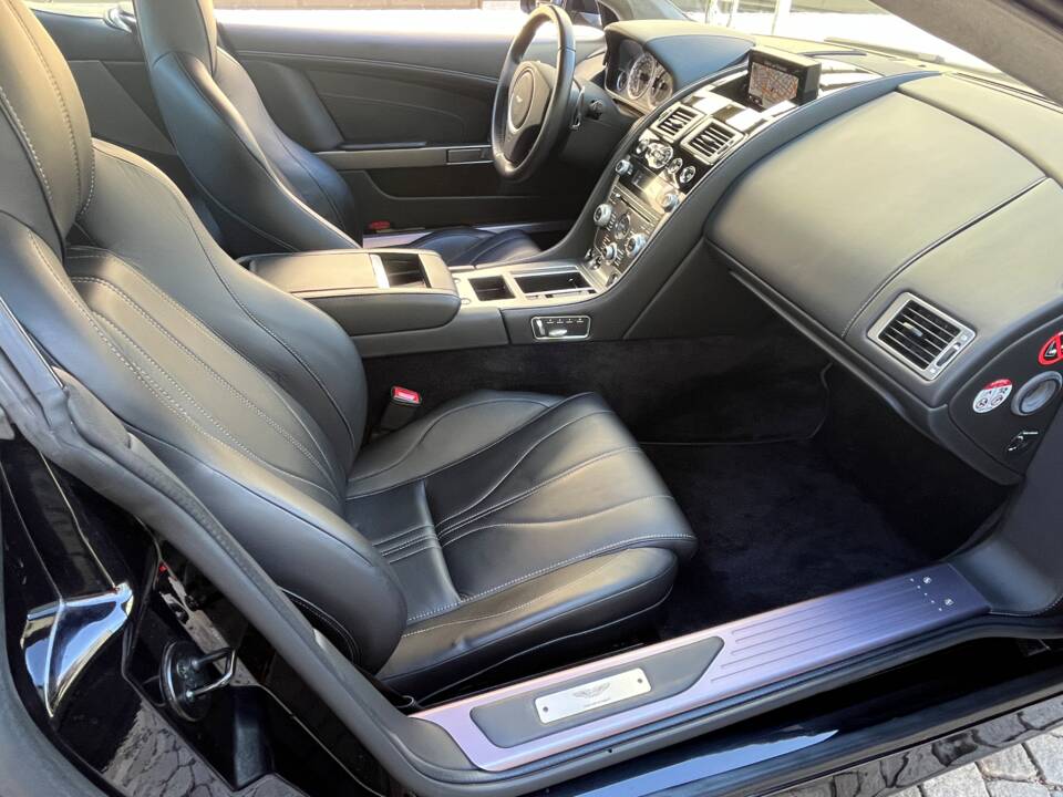 Bild 23/57 von Aston Martin Virage (2011)