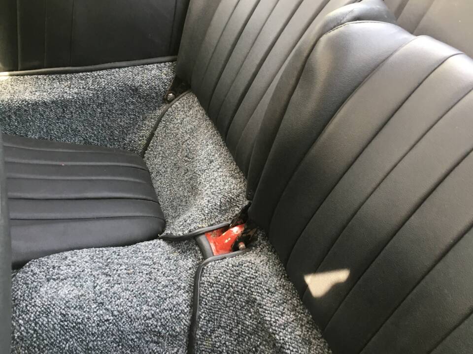 Immagine 28/50 di Porsche 356 B 1600 Super Karmann-Hardtop (1961)