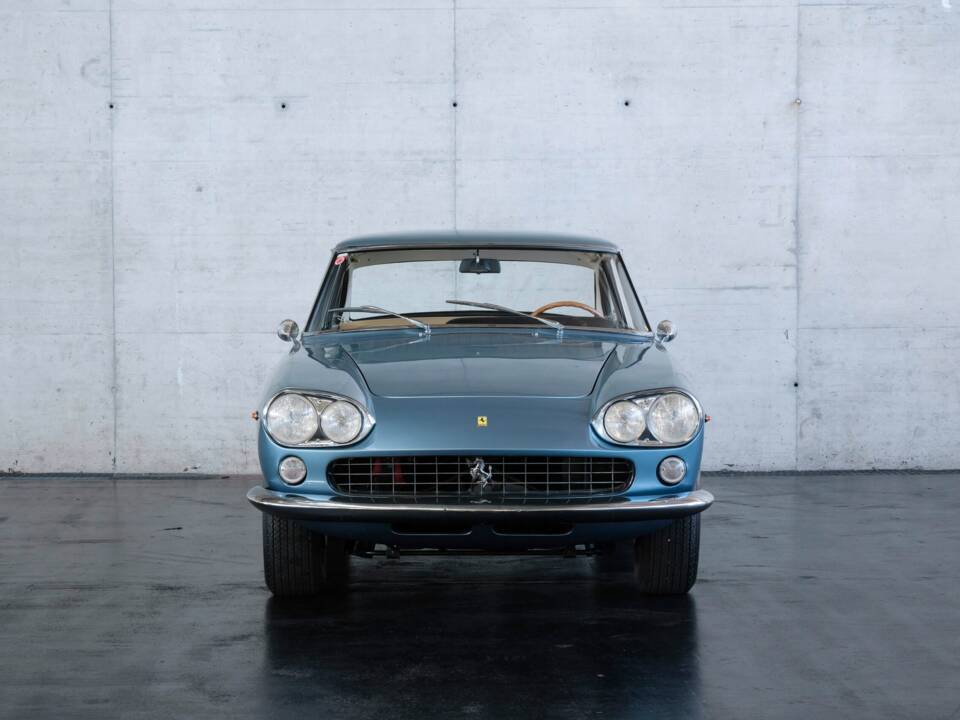 Image 15/50 of Ferrari 330 GT 2+2 (1964)