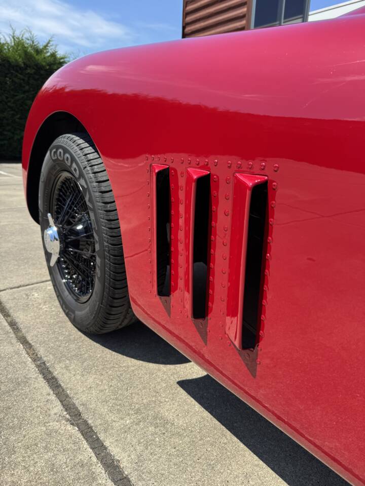 Image 22/34 of Jaguar XK 140 OTS (1955)