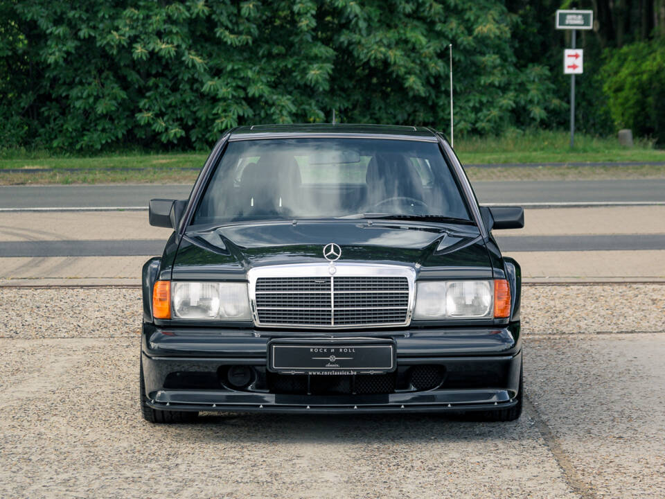 Imagen 8/51 de Mercedes-Benz 190 E 2.5-16 Evolution II (1991)