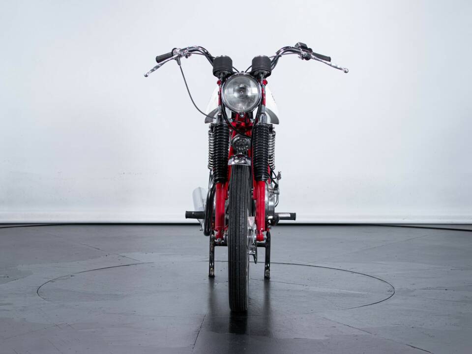 Image 3/50 of Moto Guzzi Stornello 125 II (1971)