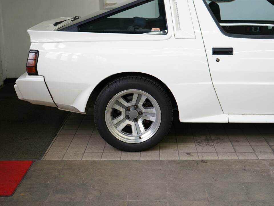 Bild 36/43 von Mitsubishi Starion (1989)