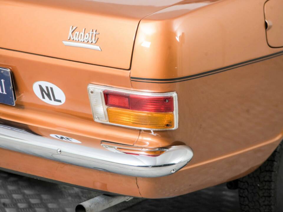 Imagen 31/50 de Opel Kadett 1,2 S (1972)