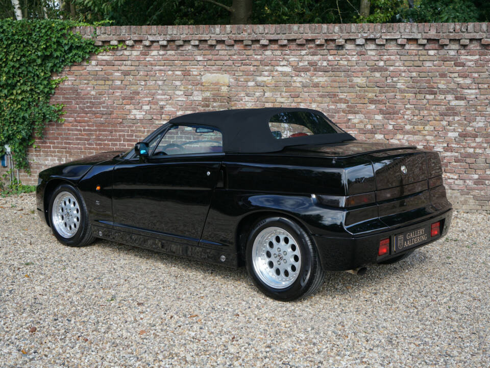 Image 17/50 of Alfa Romeo RZ (1993)