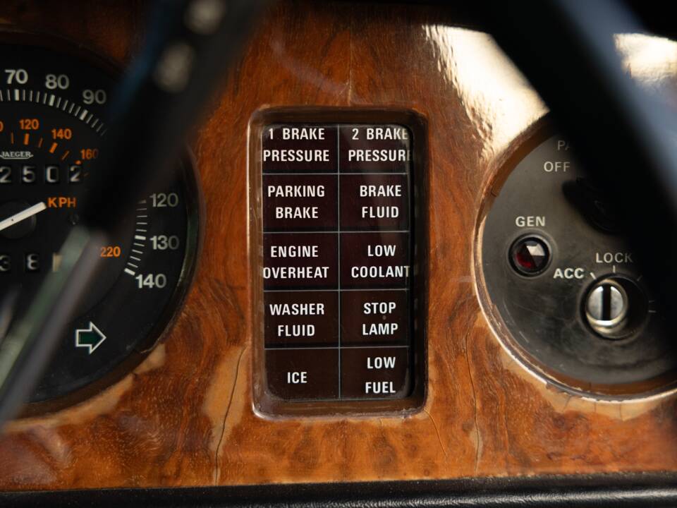 Immagine 34/50 di Bentley T 2 (1980)
