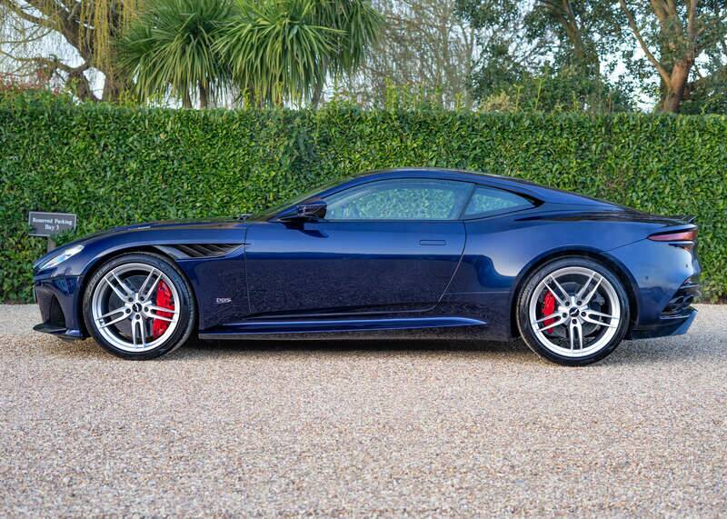 Immagine 12/50 di Aston Martin DBS Superleggera (2018)