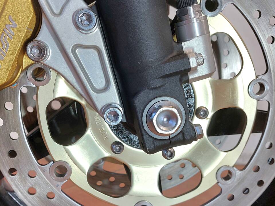 Image 25/44 of Honda VTR 1000 SP2 (2003)