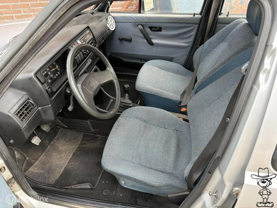 Bild 18/31 von Volkswagen Jetta 2,0 (1984)