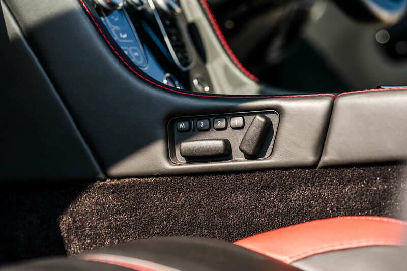 Image 43/50 de Aston Martin V12 Vantage S (2016)
