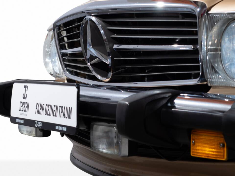 Image 6/47 de Mercedes-Benz 560 SL (1987)