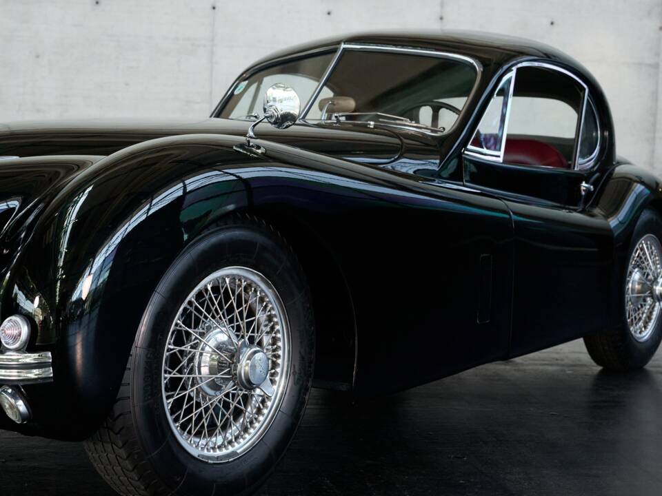 Image 6/48 of Jaguar XK 120 FHC (1954)