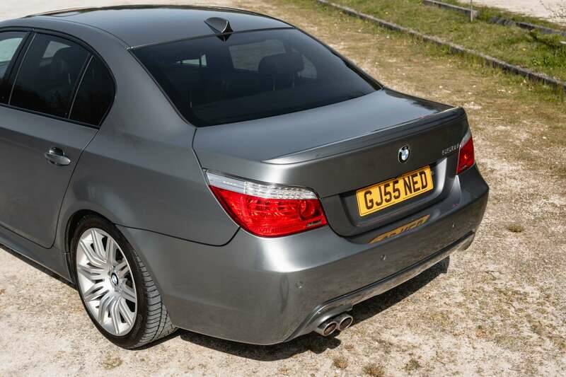 Bild 15/50 von BMW 550i (2006)