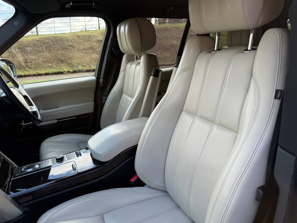 Bild 10/35 von Land Rover Range Rover Vogue TDV6 (2015)